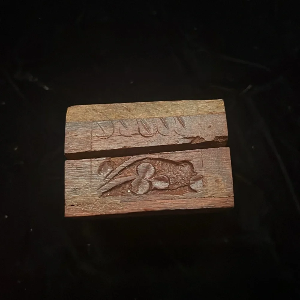 VTG Handcrafted Carved Wooden Trinket Box 2.25